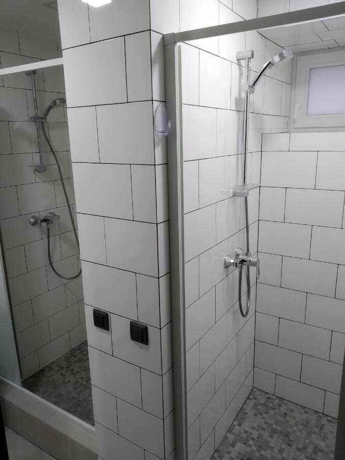 Mega Hostel Kiev Exterior foto